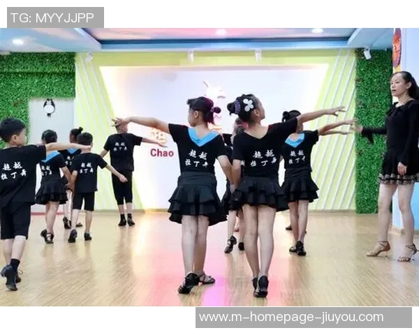 提升舞技助力高考体育舞蹈培训机构全方位服务学子梦想