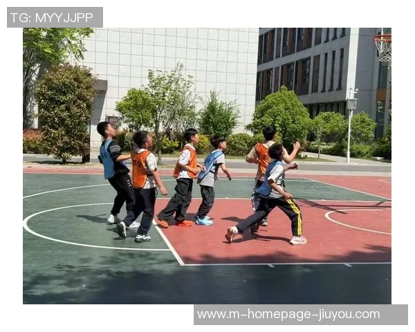 涪陵体育场篮球培训助力青少年成长提升篮球技能与团队合作精神